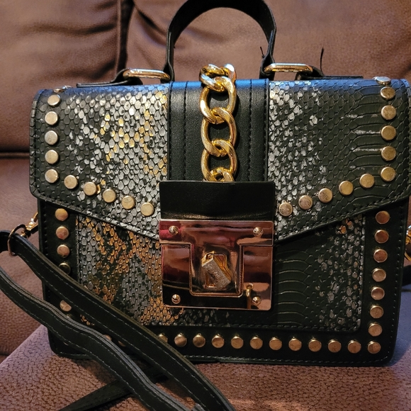 💖PRICE FIRM💖Black handbag